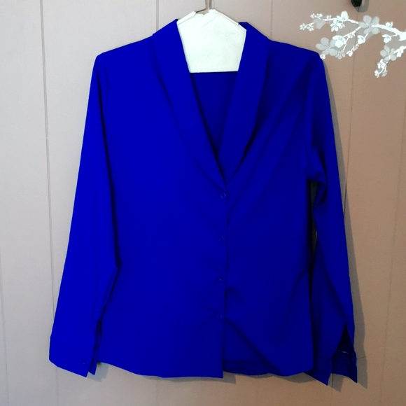 Polyester blouse - Picture 1 of 3